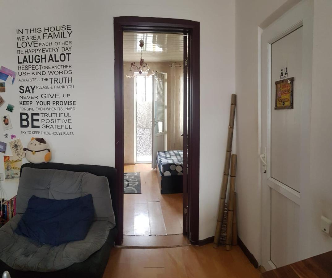Enjoy The Hostel Batumi Ngoại thất bức ảnh