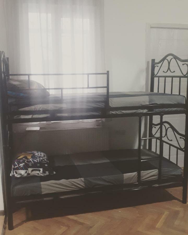 Enjoy The Hostel Batumi Ngoại thất bức ảnh
