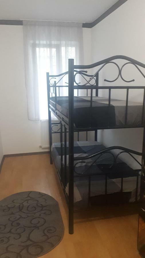 Enjoy The Hostel Batumi Ngoại thất bức ảnh